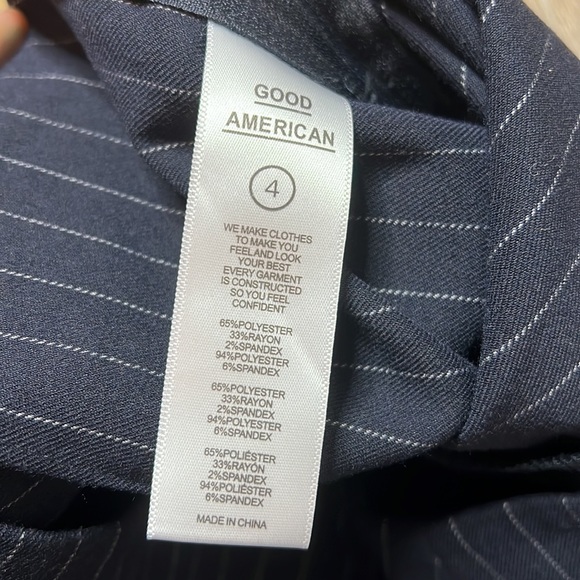 Good American Navy Pinstripe Exec Pant Size 4/27 - Picture 10 of 10